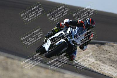 media/Nov-02-2025-Lets Ride (Sun) [[f7a3caa734]]/B Group/1220pm (Turn 2 Outside)/